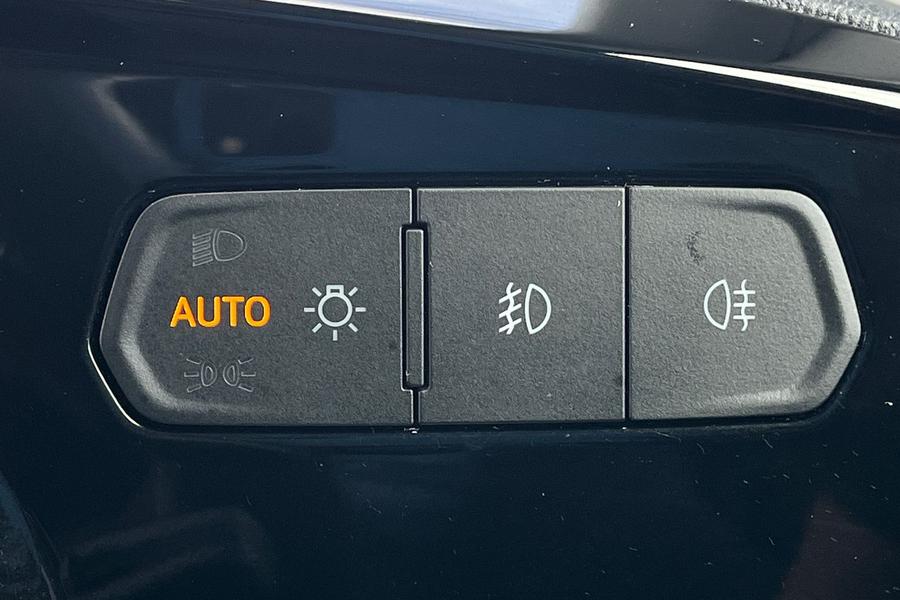Ford TRANSIT CONNECT Photo autoimg-e453ab88c1ec173929db52f199542b778ea09f26.jpg