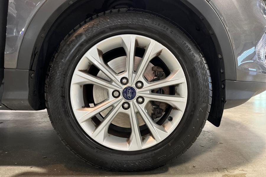 Ford KUGA Photo autoimg-e45c1d08df92a2810c989def0cafd2320b6ef7f6.jpg