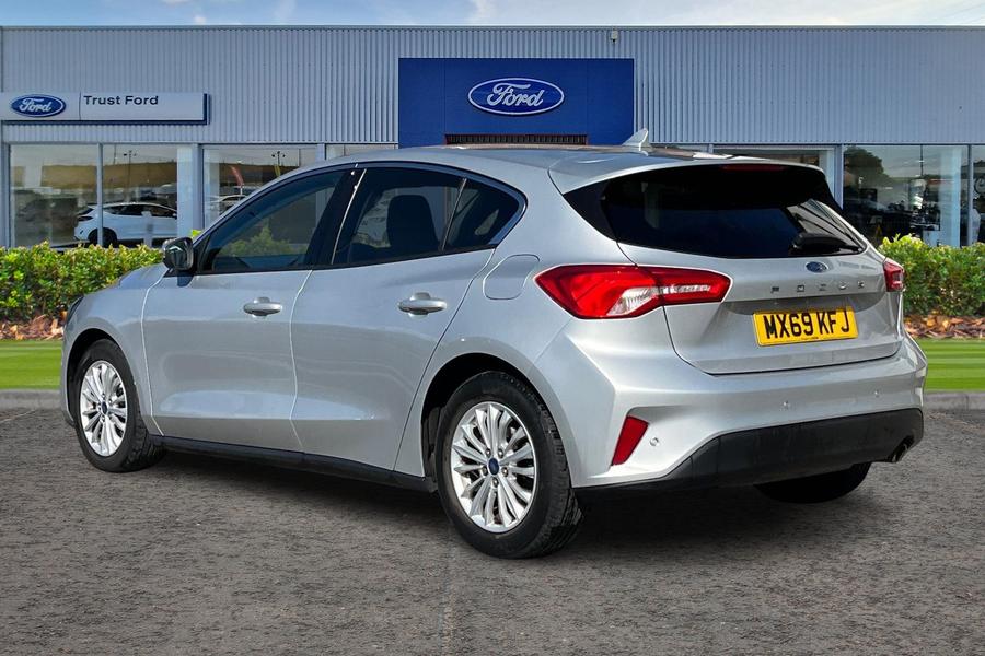 Ford FOCUS Photo autoimg-e45dedcb8210a1bee74d76d1db37565750660f3b.jpg
