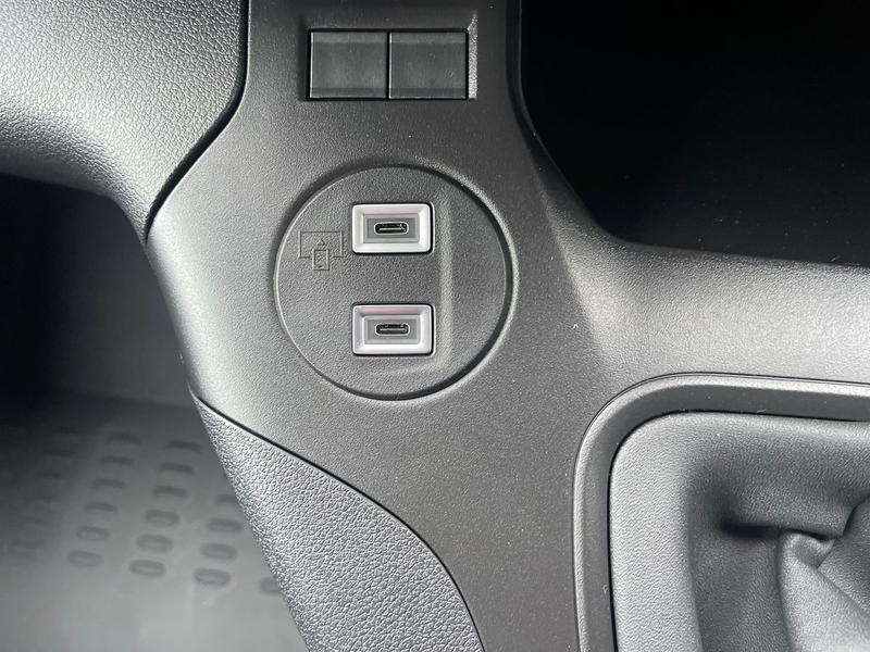 2025 75 PEUGEOT PARTNER