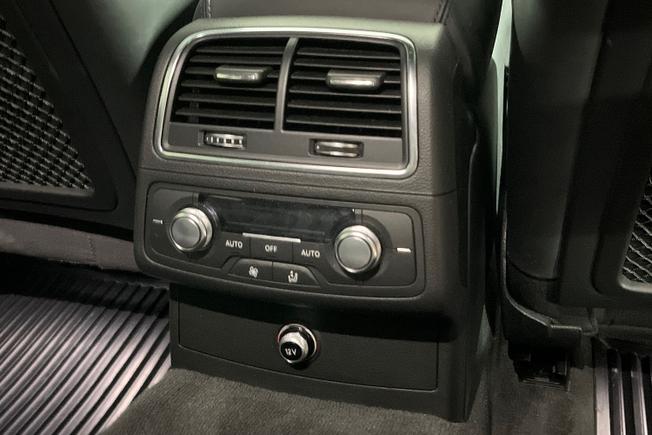 AUDI A6 Avant Photo 28