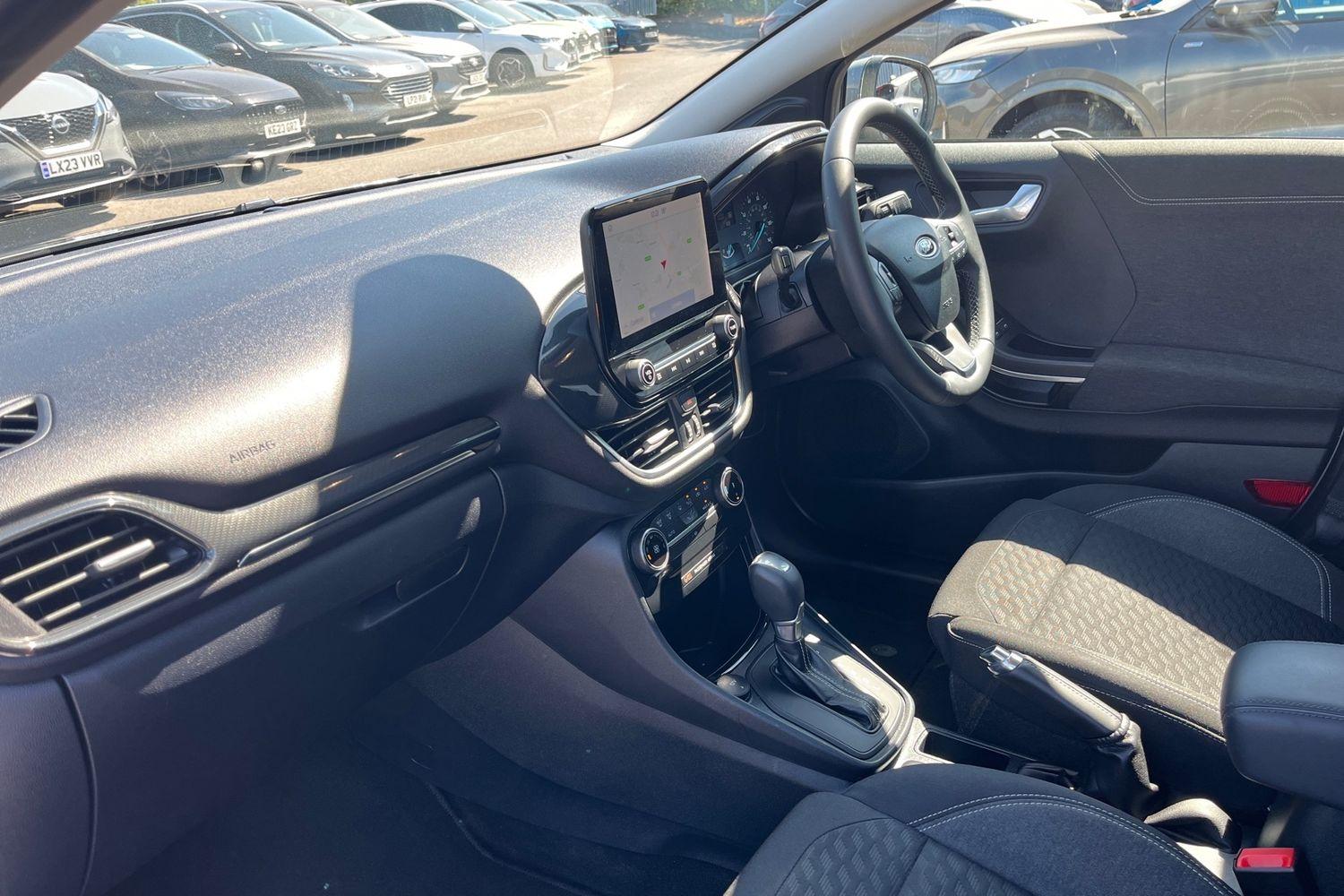 Ford PUMA Photo 17