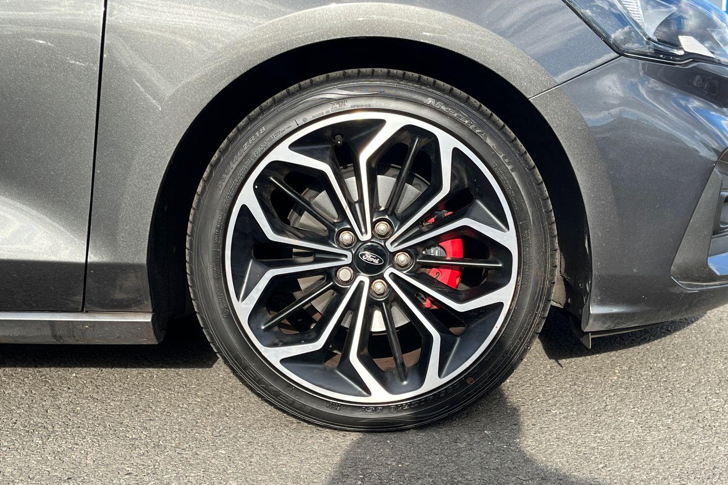 Ford FOCUS Photo 7