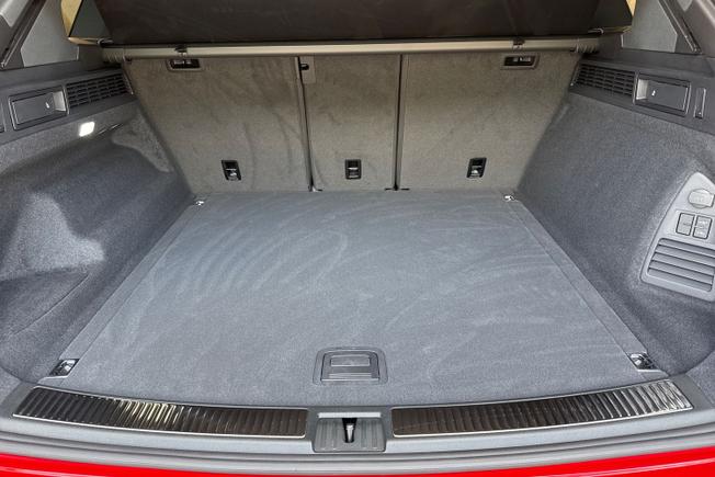 Volkswagen Touareg Photo 12