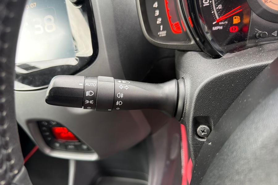 Toyota AYGO Photo autoimg-e46f0646ccd9437381472725570e99bc8634ee8b.jpg