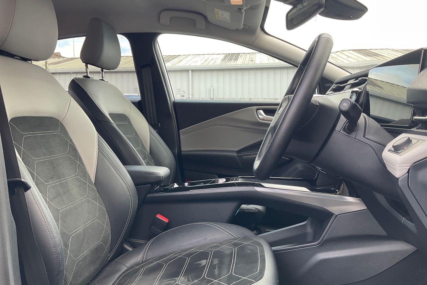 Ford Puma Gen-E Photo 16