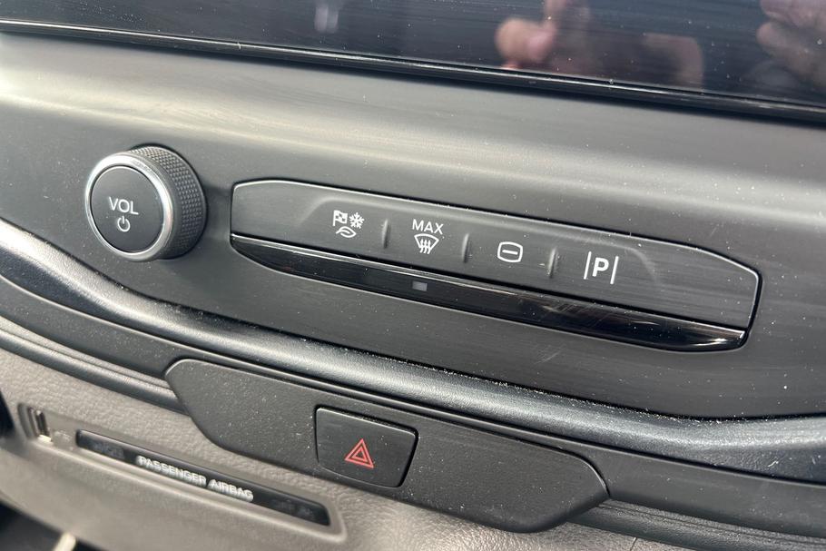 Used FORD TRANSIT WR75VPV 39