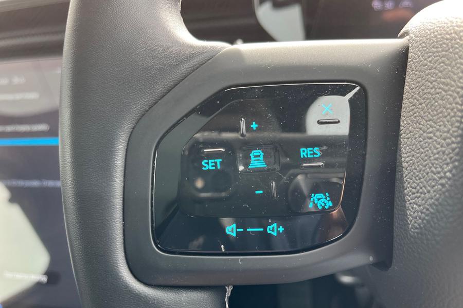 Ford Explorer Photo autoimg-e47a25b8c6c5b39f273c20c0d37d28e2b51c9787.jpg