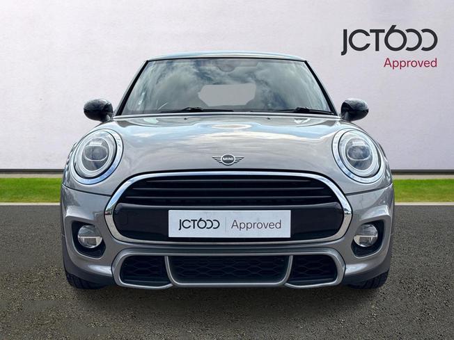 MINI Hatch Photo 8
