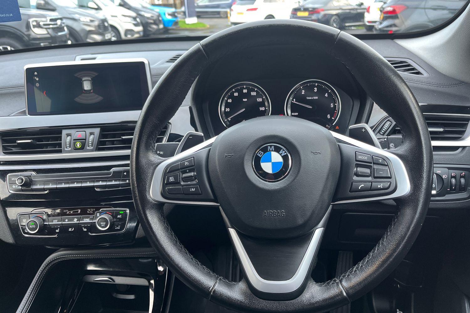 BMW X1 Photo 11