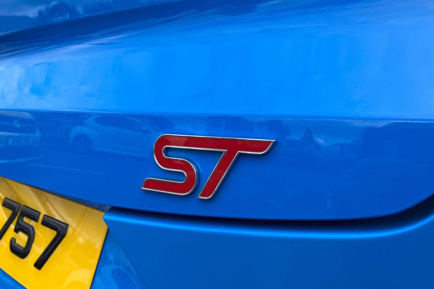 Ford PUMA Photo 39