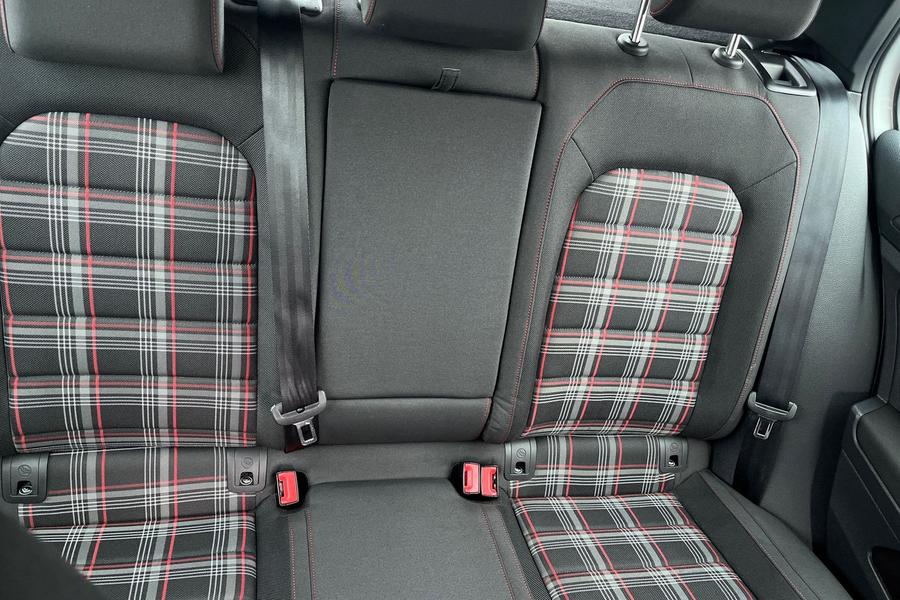 Volkswagen GOLF Photo autoimg-e47e84b3e0e6c59fb13555062dc14c5c7e8c17e7.jpg