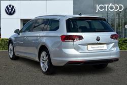 VOLKSWAGEN Passat Photo 3