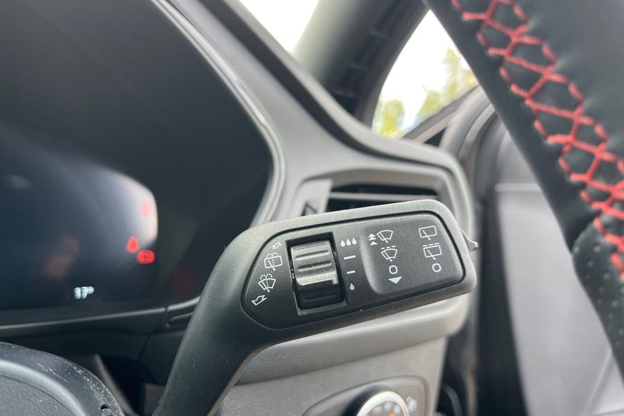 Ford FOCUS Photo autoimg-e485224248358b2bba939a15ce7d55c41b9126a8.jpg