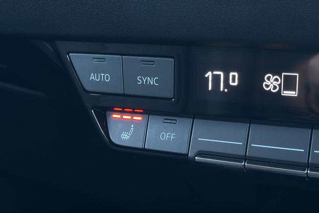 Audi Q4 e-tron Photo 28