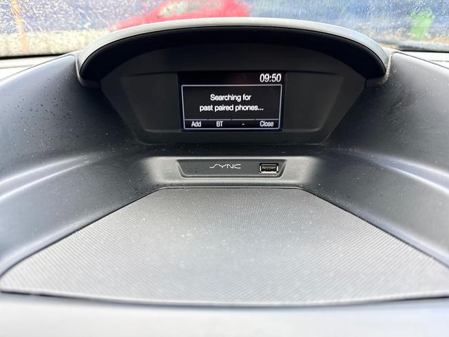 FORD Kuga Photo 36