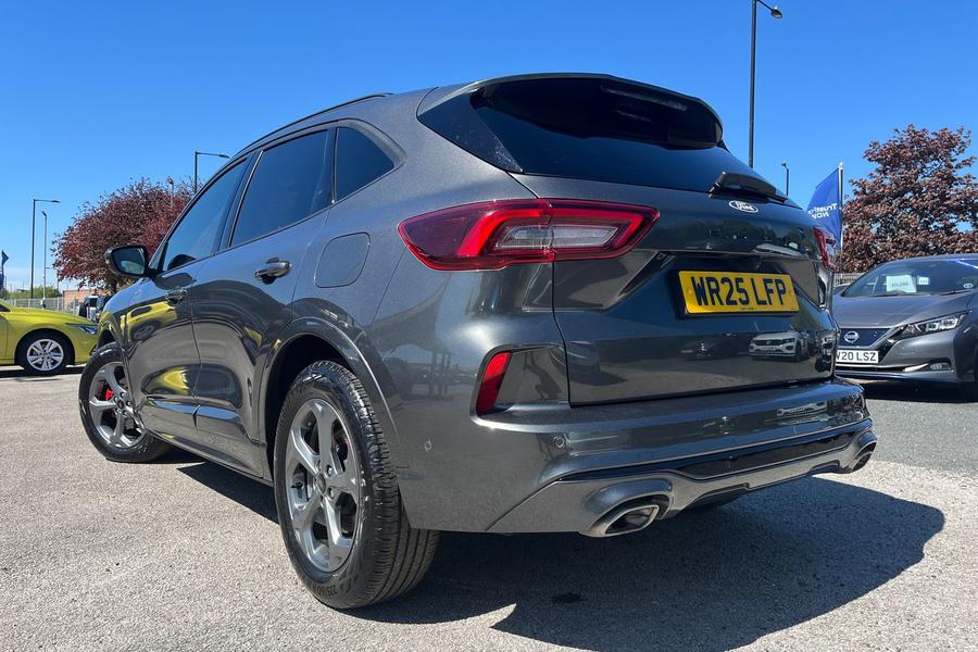 Ford KUGA Photo autoimg-e48733ded0937dd7cc71607bb35df6c83c9ec616.jpg