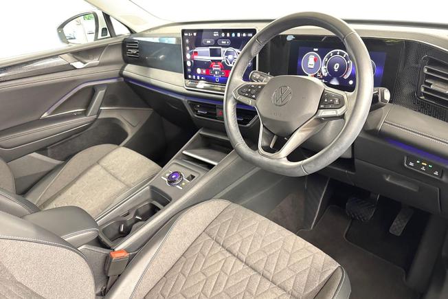 VOLKSWAGEN Tiguan Photo 6