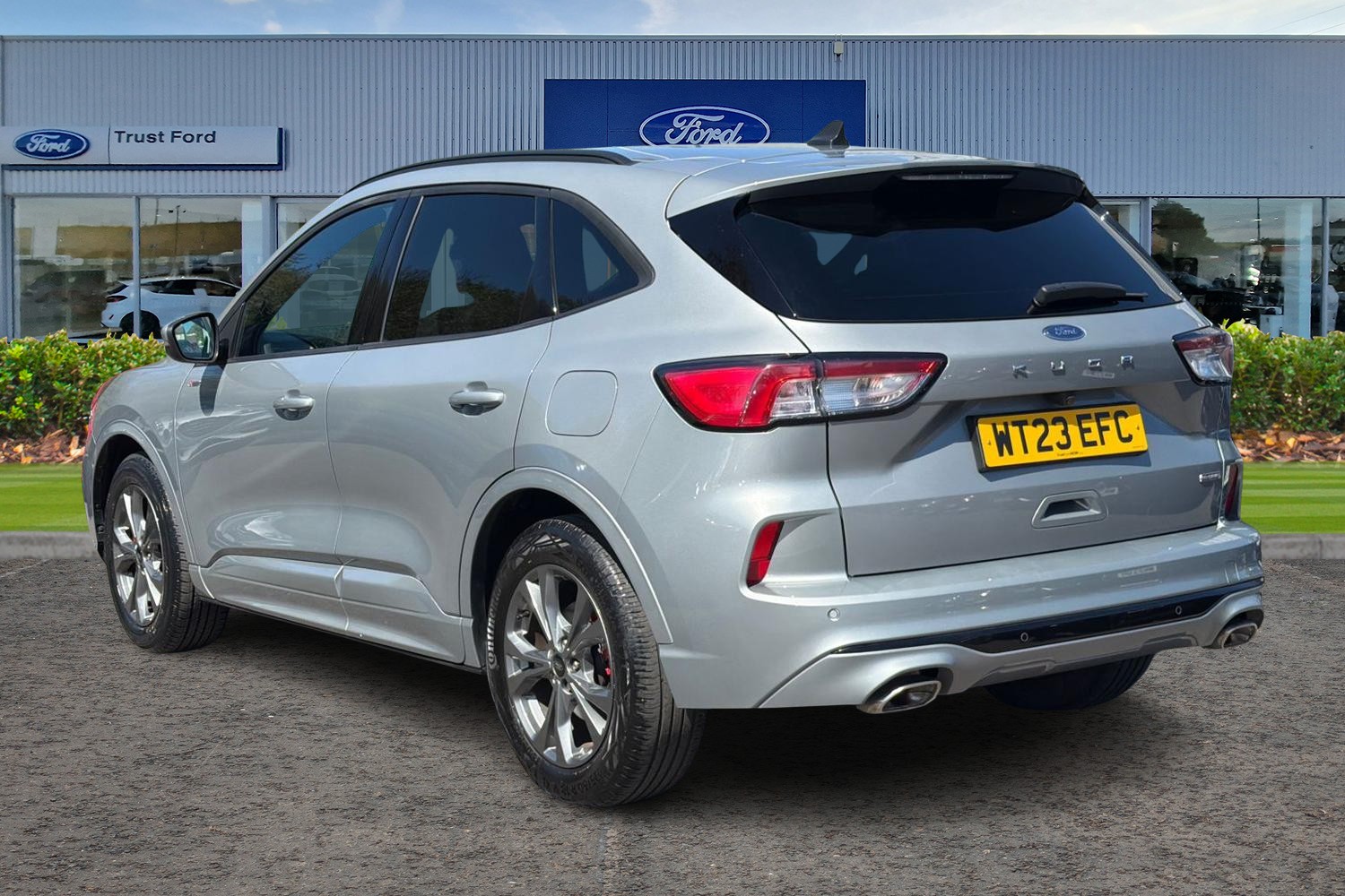Ford KUGA Photo 1
