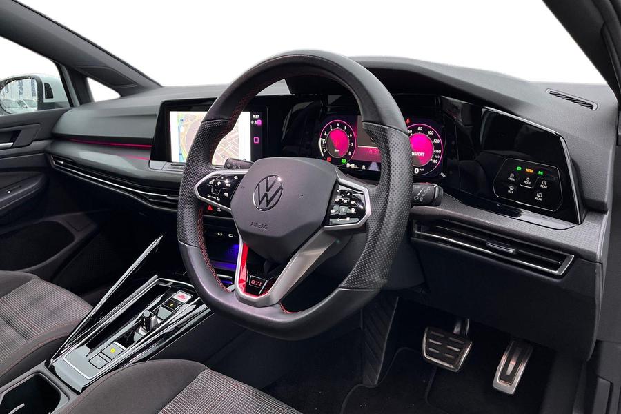 Volkswagen Golf Photo autoimg-e489889011e9d38275d31d17f52c4bf5ca1e1ab8.jpg