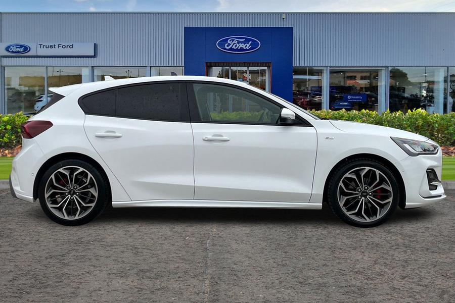 Ford FOCUS Photo autoimg-e489b2fd139d586ecc5edf9ab931fe7576bafc6a.jpg