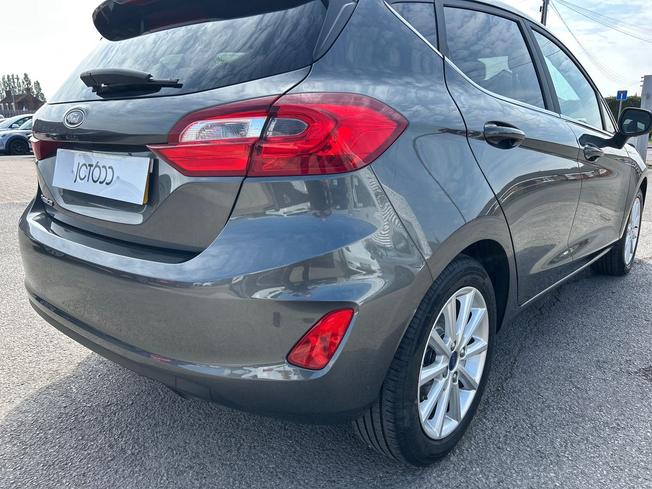 FORD Fiesta Photo 32