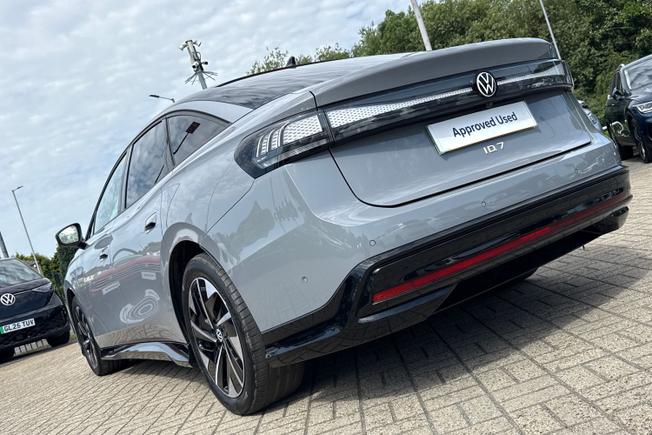 VOLKSWAGEN Id.7 Photo 42