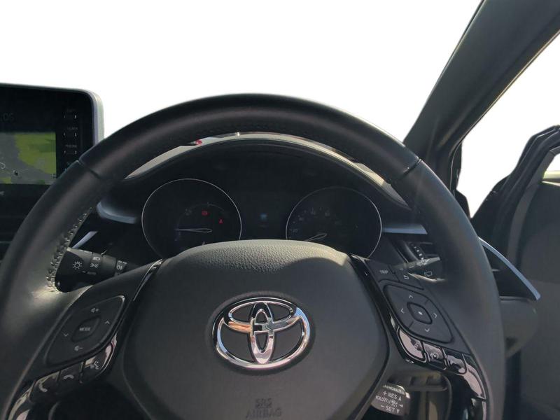 Used Toyota C-HR NV21USD 14