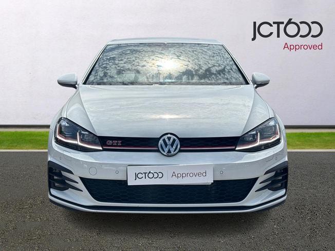 VOLKSWAGEN Golf Photo 8
