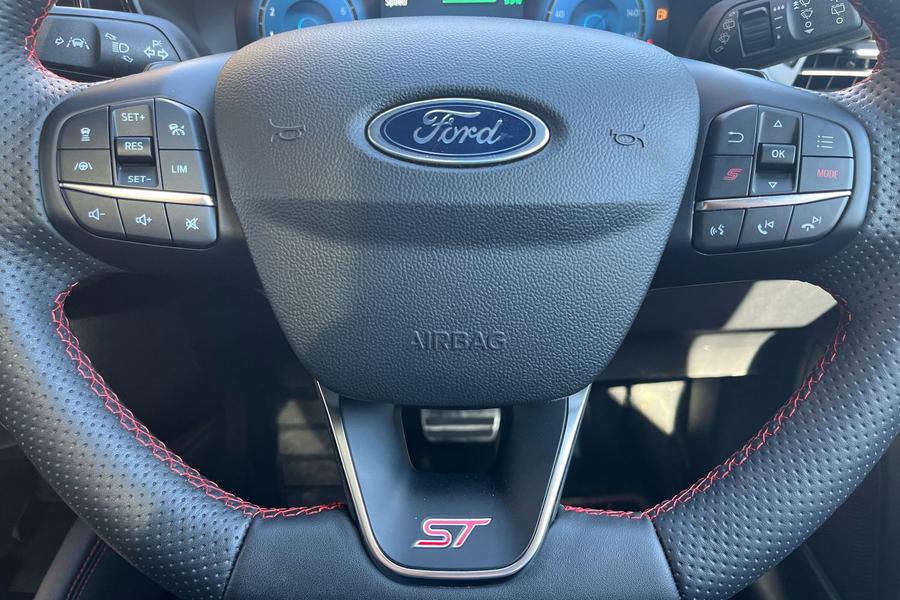Ford Focus Photo autoimg-e49eee8442d957e5cd8e4861ac2ce52c1ef41f7a.jpg
