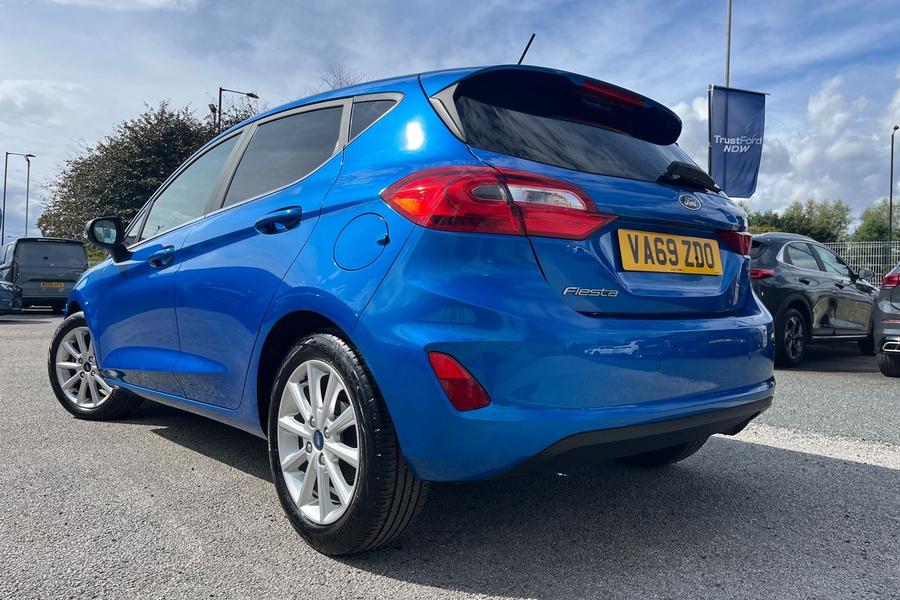 Ford Fiesta Photo autoimg-e4a5cc9b405c6bdf81ecb531693a11bcc9b134f5.jpg
