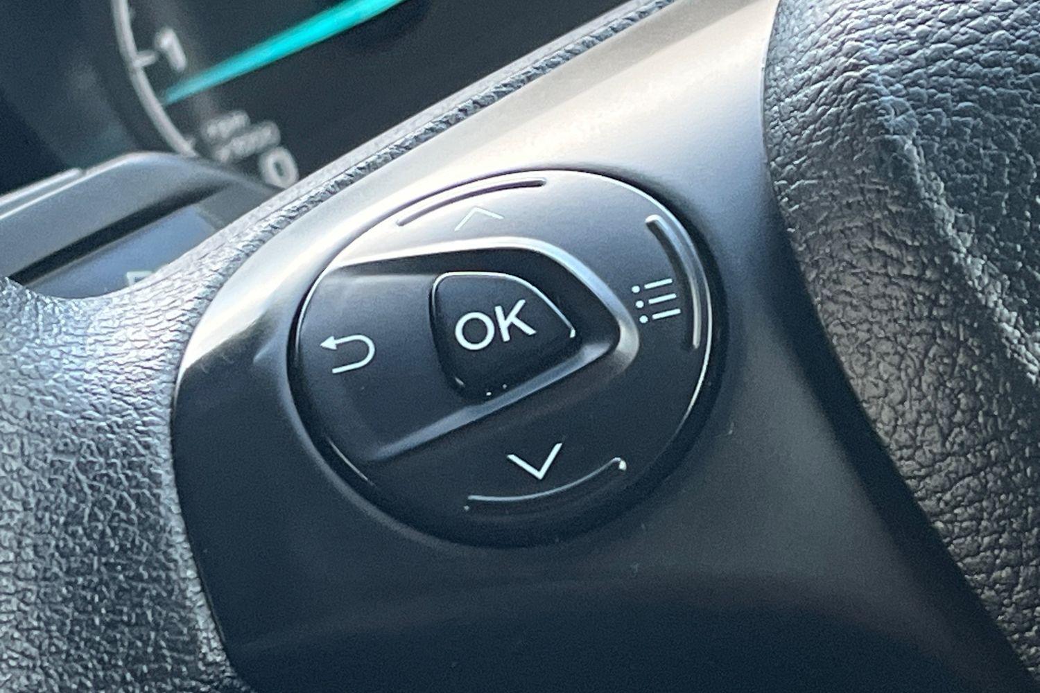 Ford TRANSIT CONNECT Photo 17