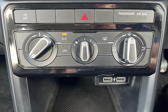 Volkswagen T-cross Photo autoimg-e4ae9e5f0812a09f362100d81fe49d2b7bb1cb07.jpg