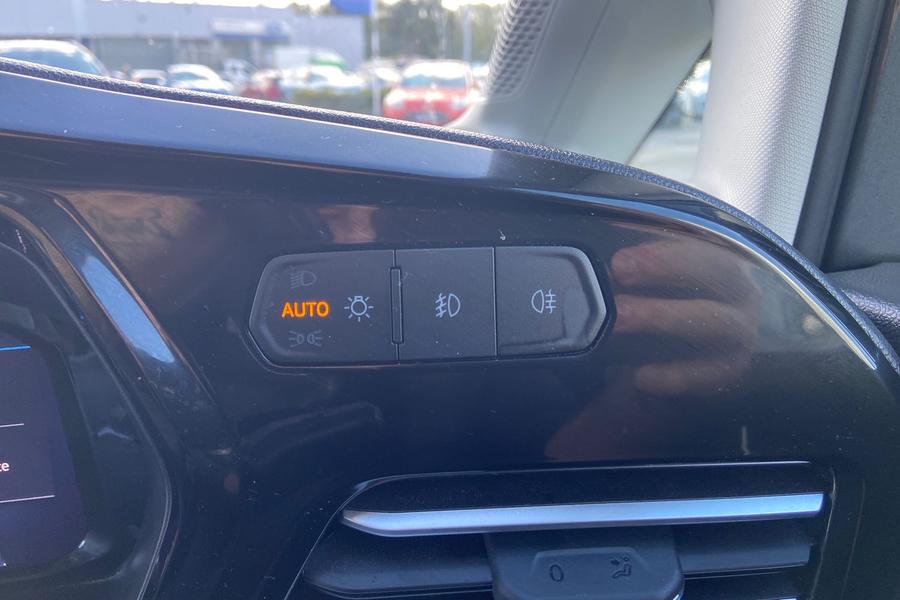Ford GRAND TOURNEO CONNECT Photo autoimg-e4af1508df71b89faffc9beaa3b84a8a501a0b46.jpg
