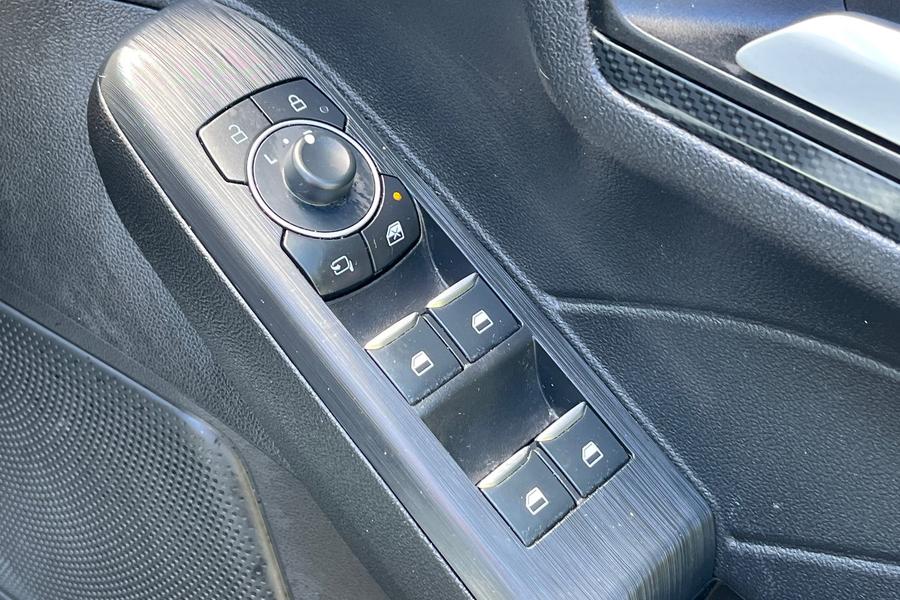 Ford KUGA Photo autoimg-e4b32c527ed166047dcb0d7022f6b5d7cdca1459.jpg