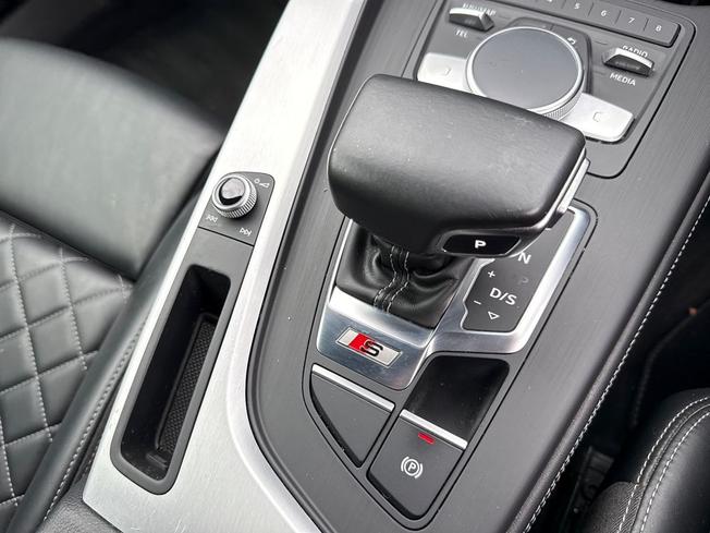 AUDI S5 Photo 33