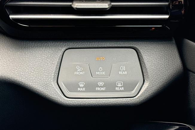 VOLKSWAGEN Id.5 Photo 41