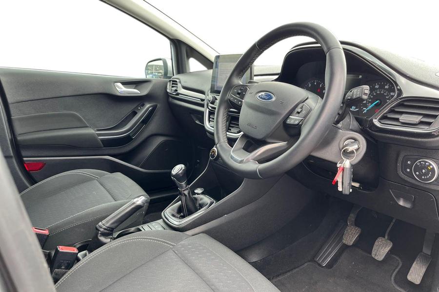Ford FIESTA Photo autoimg-e4b6e19196de9a937622f3191bbaa461e912ff3a.jpg