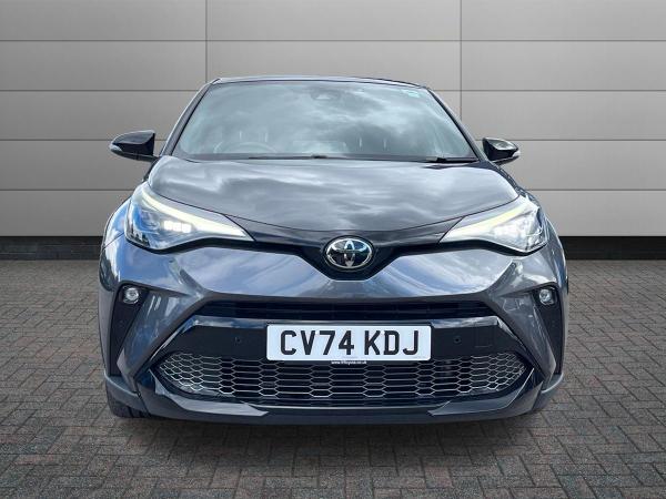 Toyota C-HR Photo autoimg-e4b74ebf7c500f85430fd1eb939f7c21b193b677.jpg