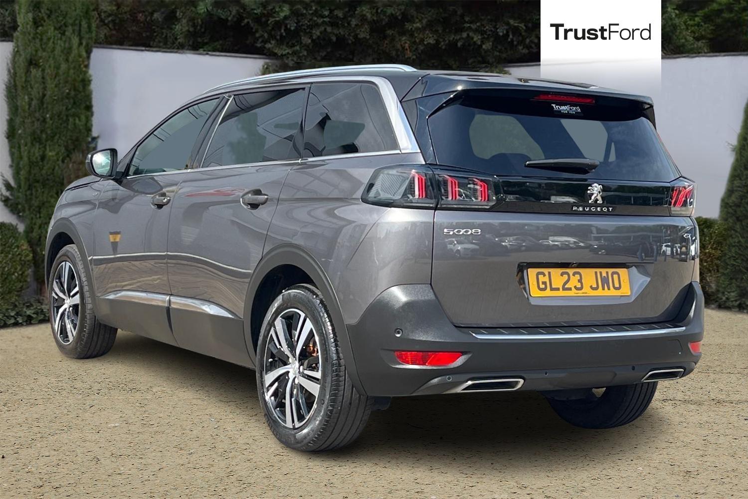 Peugeot 5008 Photo 1