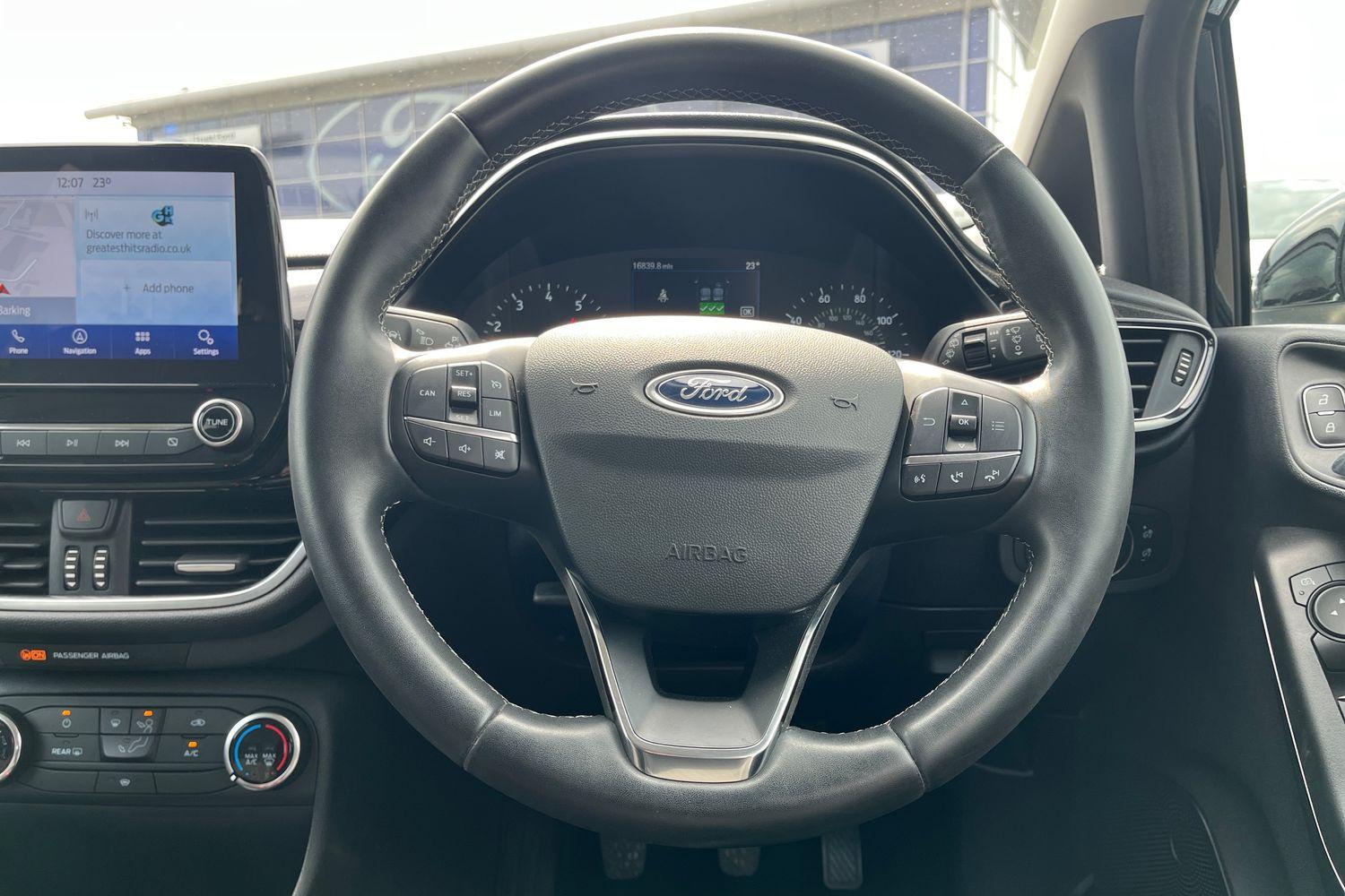 Ford FIESTA Photo 11