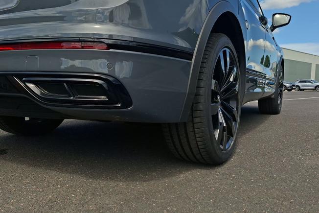 VOLKSWAGEN Tiguan Photo 38