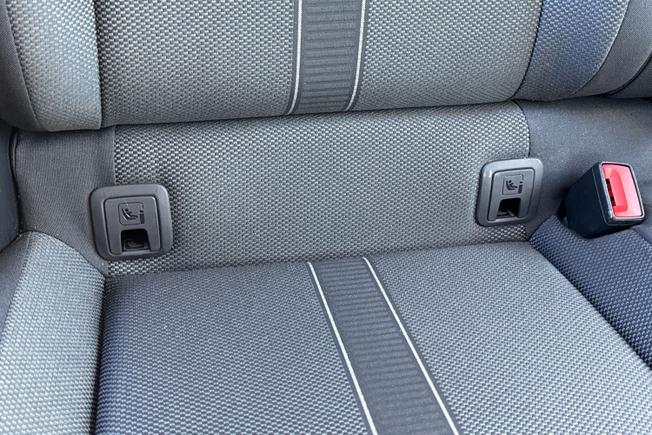 Volkswagen T-Roc Photo 36