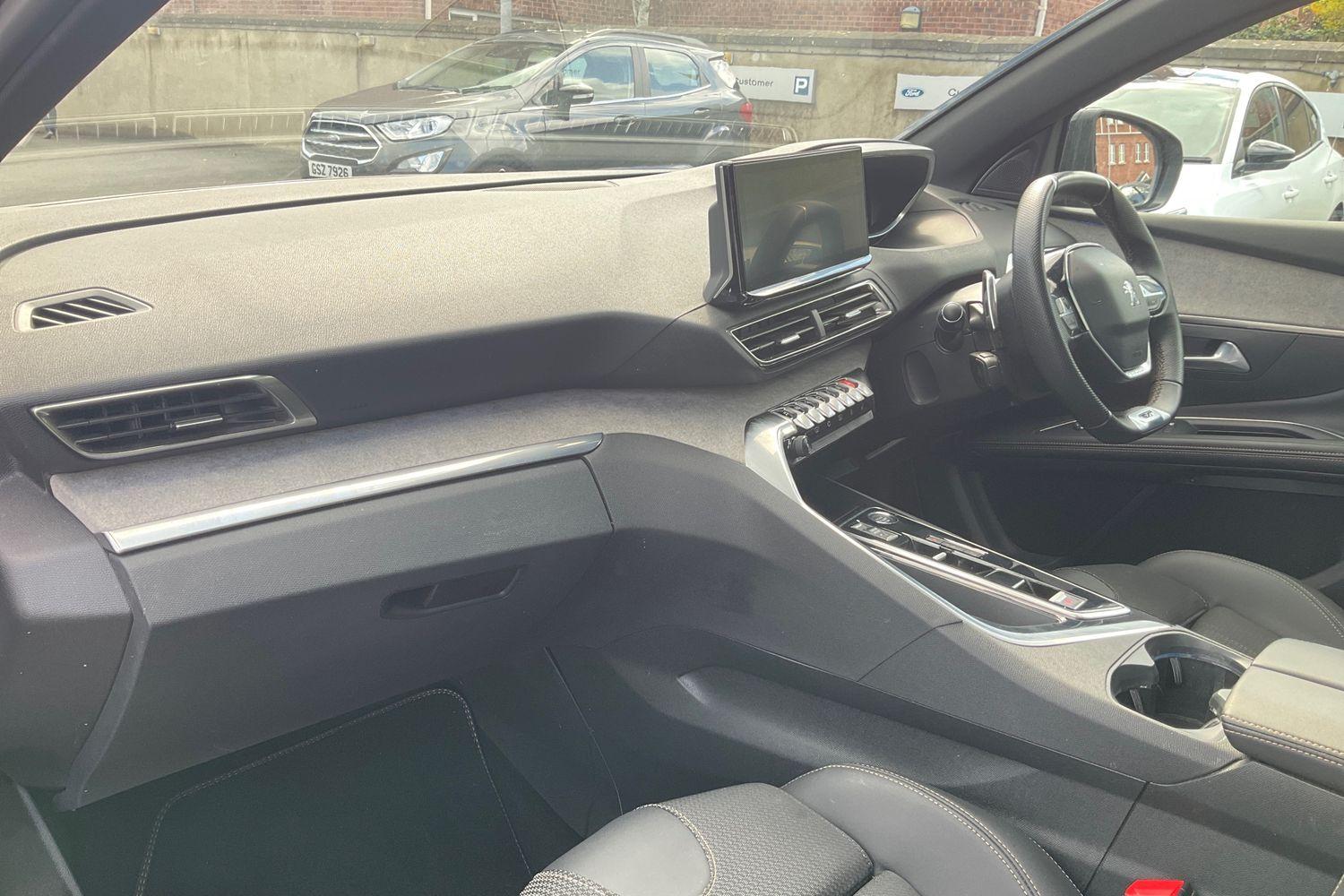 Peugeot 5008 Photo 17