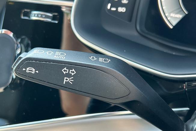 AUDI Q7 Photo 51