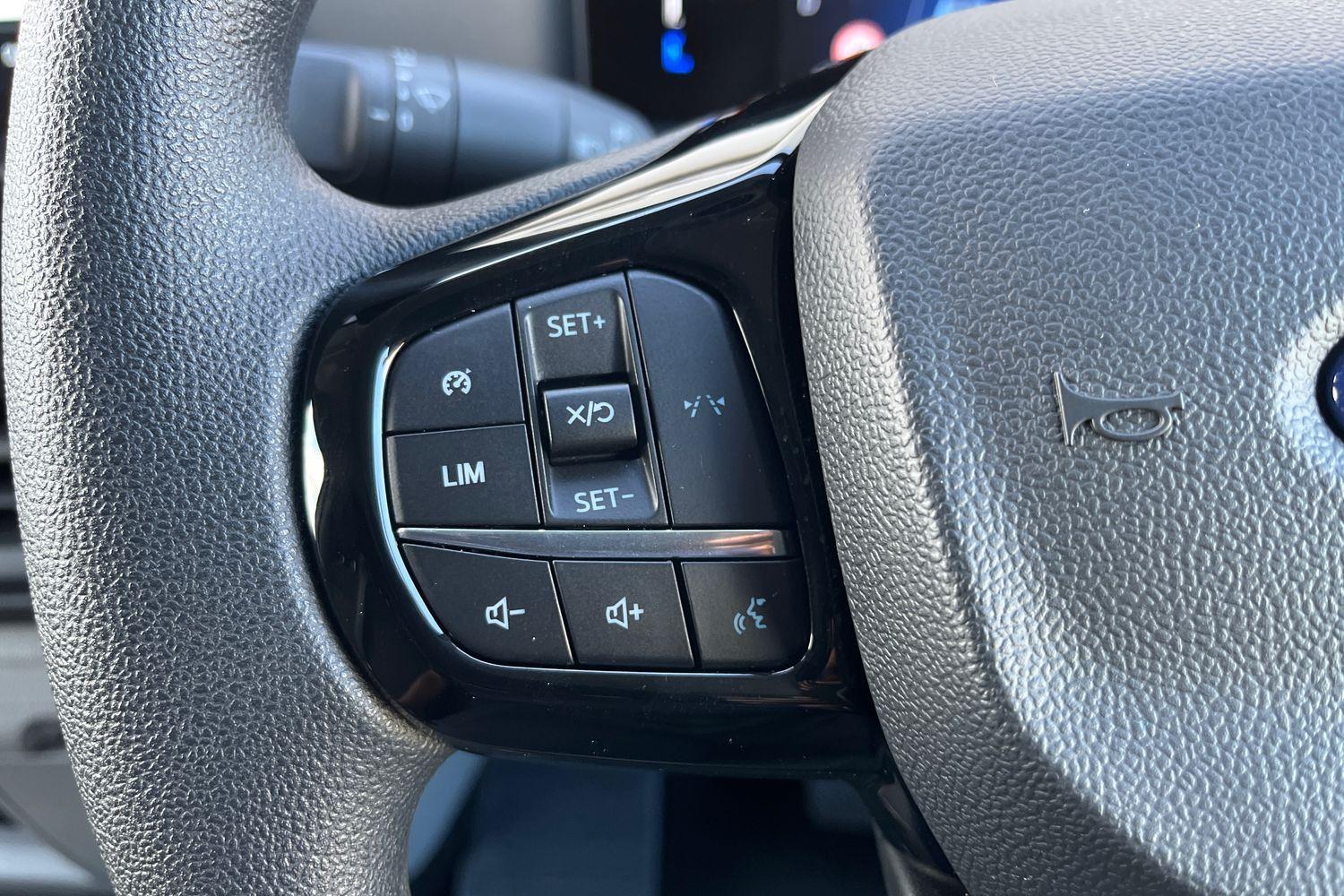 Ford E-TRANSIT CUSTOM Photo 7