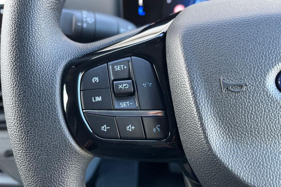 Ford E-TRANSIT CUSTOM Photo autoimg-e4c244e7e6817283a6c4c1c1d81c6b7e73ebcb5a.jpg