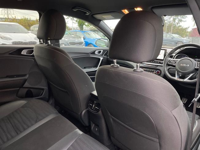 KIA Ceed Photo 29