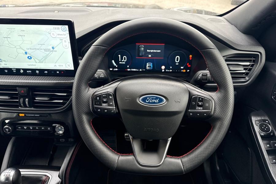 Ford KUGA Photo autoimg-e4c68fc77c759154544c2084065a573e3ac072cb.jpg