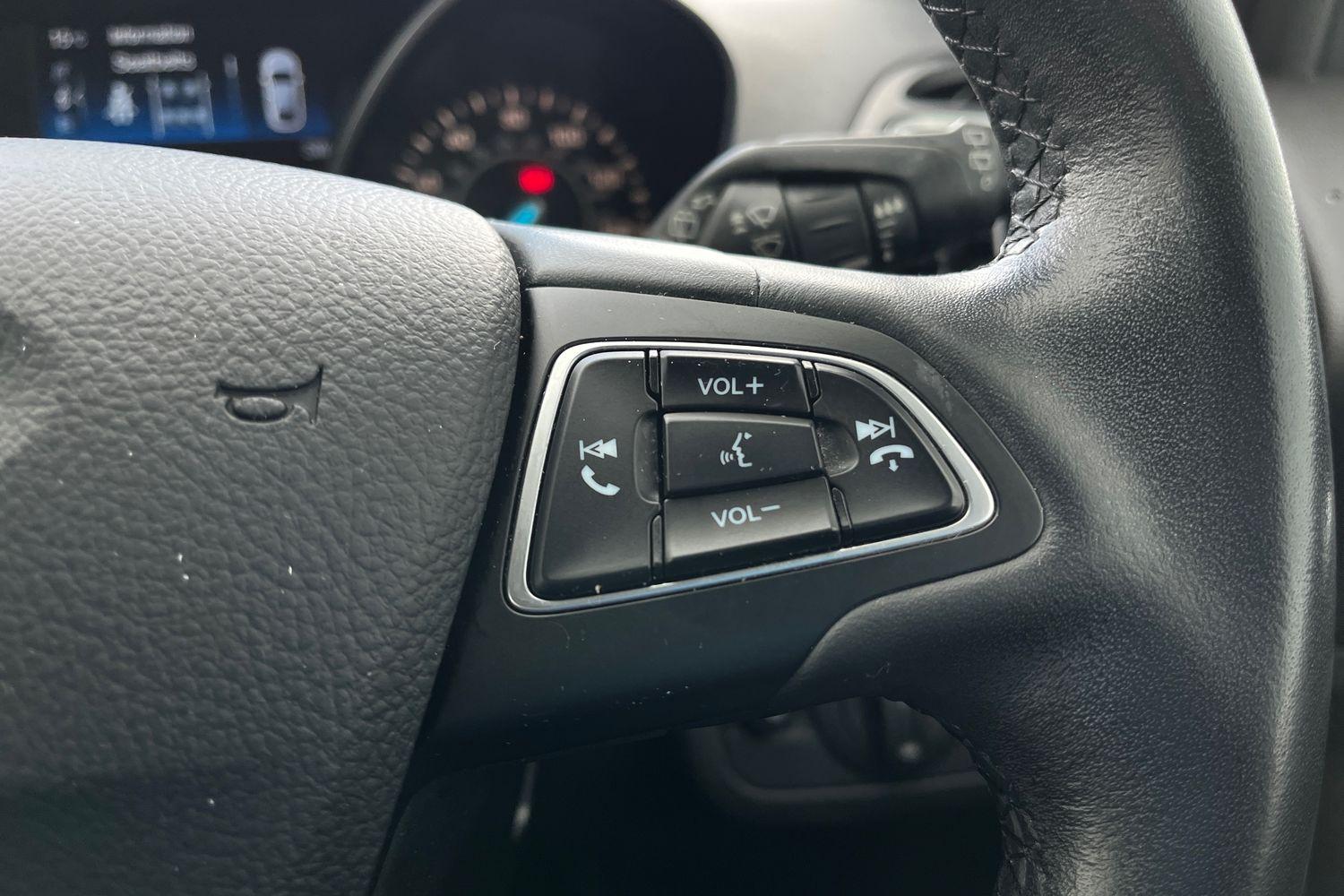 Ford KUGA Photo 24